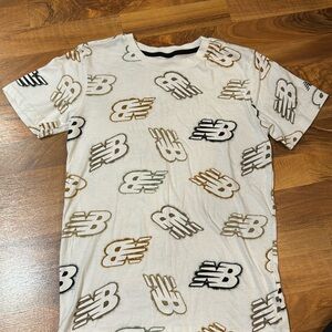 New Balance - T-shirt